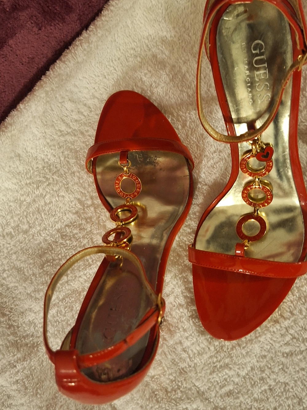 GUESS Red Patent Leather T-Strap Sandals